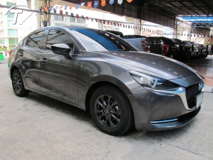 MAZDA2